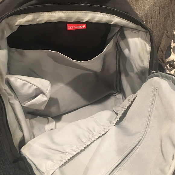 COPY - Skip Hop Diaper Backpack - Picture 3 of 3